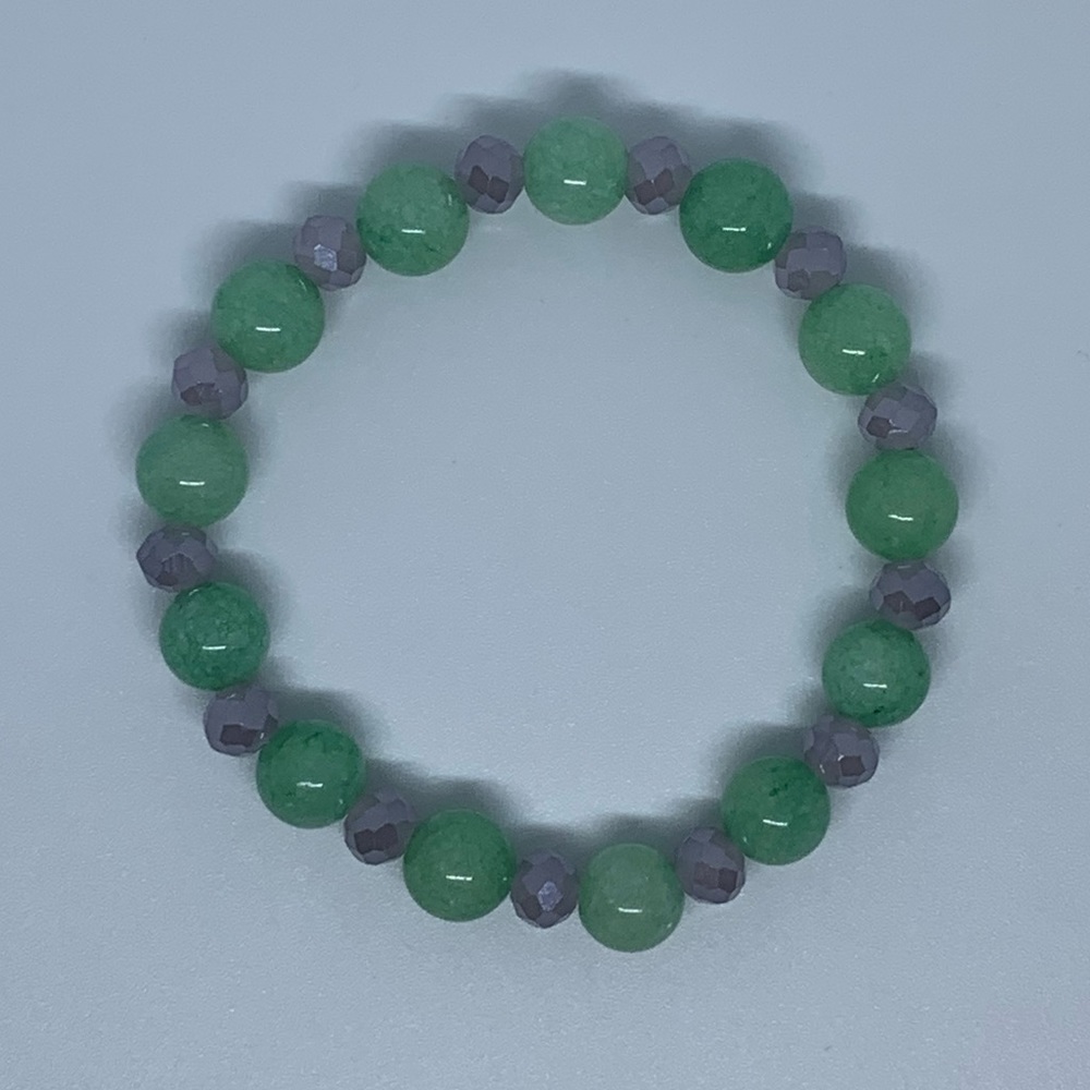 Mint Quartz and Purple Bead Bracelet